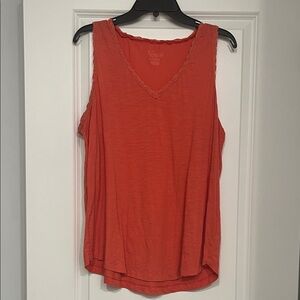 Women’s v-neck tank top
